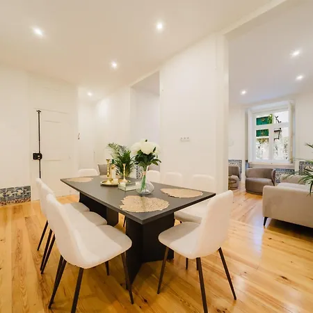 Διαμέρισμα Heart Of Lisbon Luxe Stay For 10