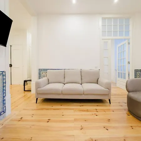 Heart Of Lisbon Luxe Stay For 10 * Lisboa