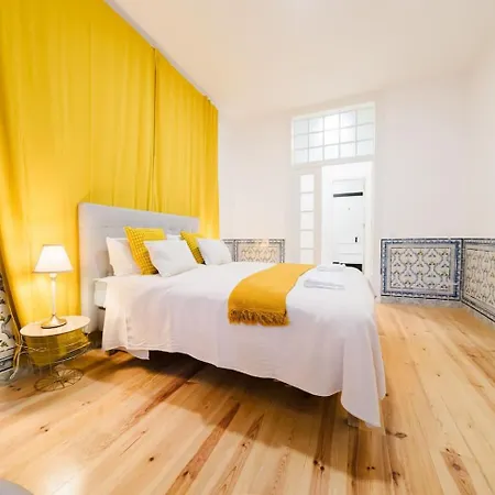 Heart Of Lisbon Luxe Stay For 10 * Lisboa