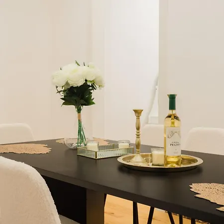 Apartamento Heart Of Lisbon Luxe Stay For 10 *