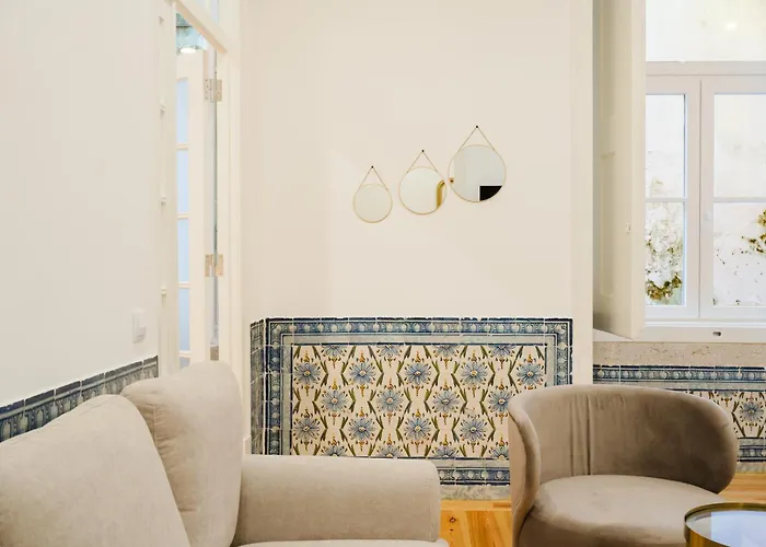 Heart Of Lisbon Luxe Stay For 10