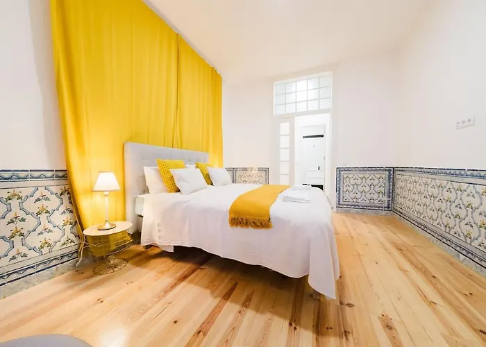 Heart Of Lisbon Luxe Stay For 10 * Lisbon