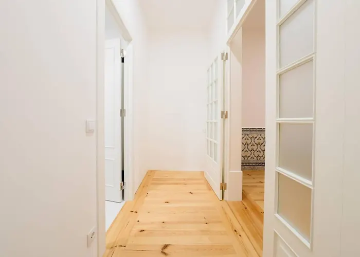 Apartment Heart Of Lisbon Luxe Stay For 10 Lissabon