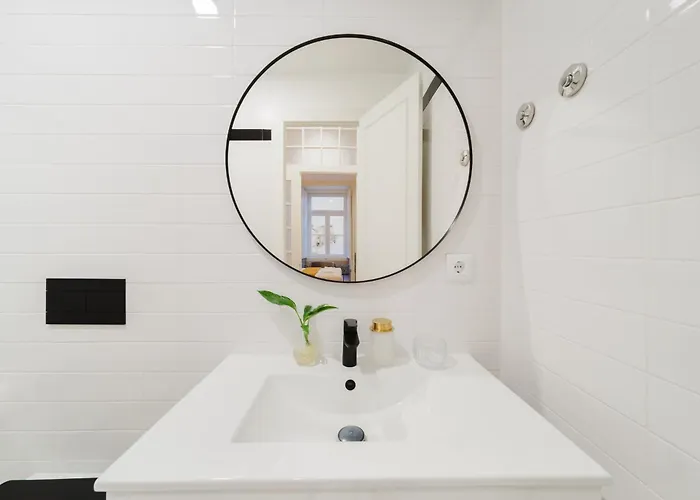 Apartment Heart Of Lisbon Luxe Stay For 10